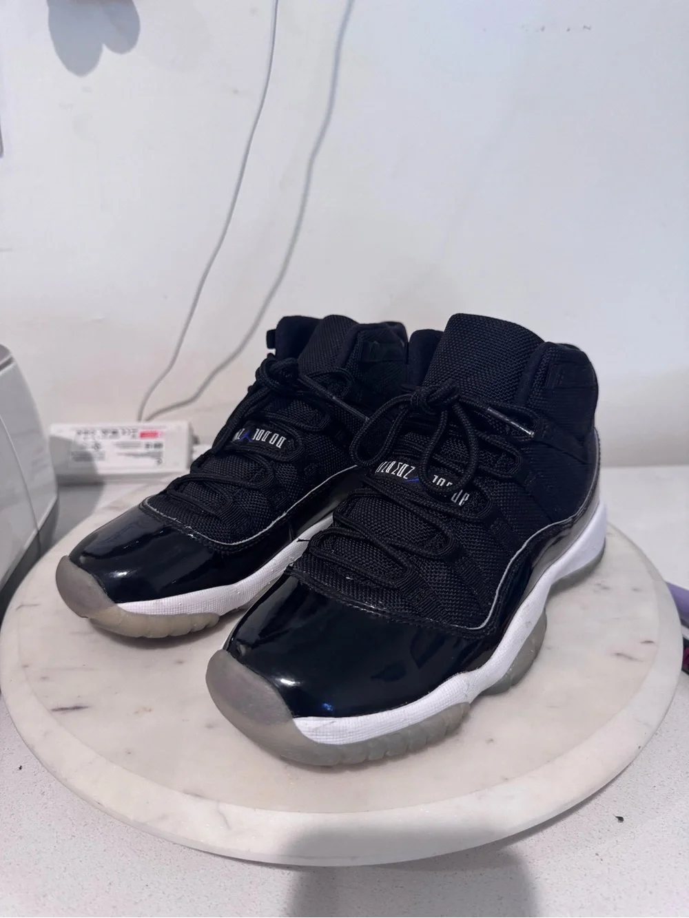 Jordan retro 11 space jam size 4Y